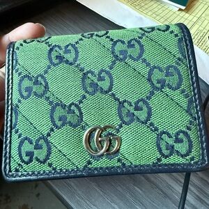 Gucci GG Canvas Wallet – Green & Pink | Excellent Condition